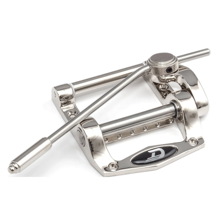 Diamond Deluxe Tremola Nickel Right Handed SV