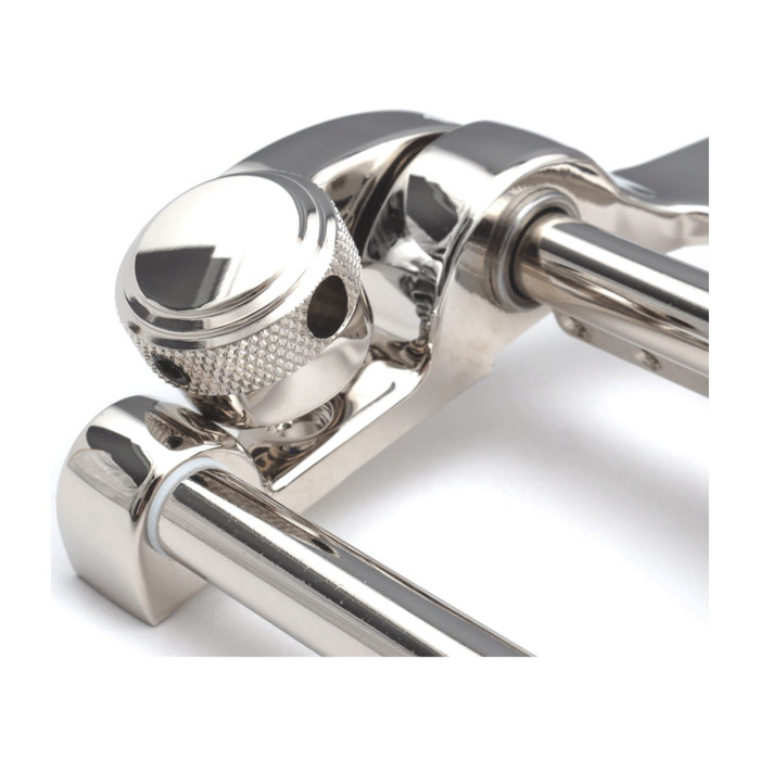 Diamond Deluxe Tremola Nickel Right Handed SV